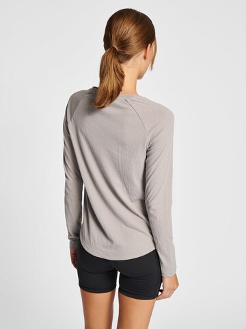 Hummel Sportshirt 'Vanja' in Grau