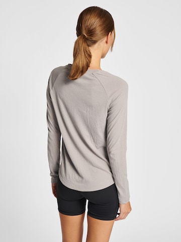 Hummel Performance Shirt 'Vanja' in Grey