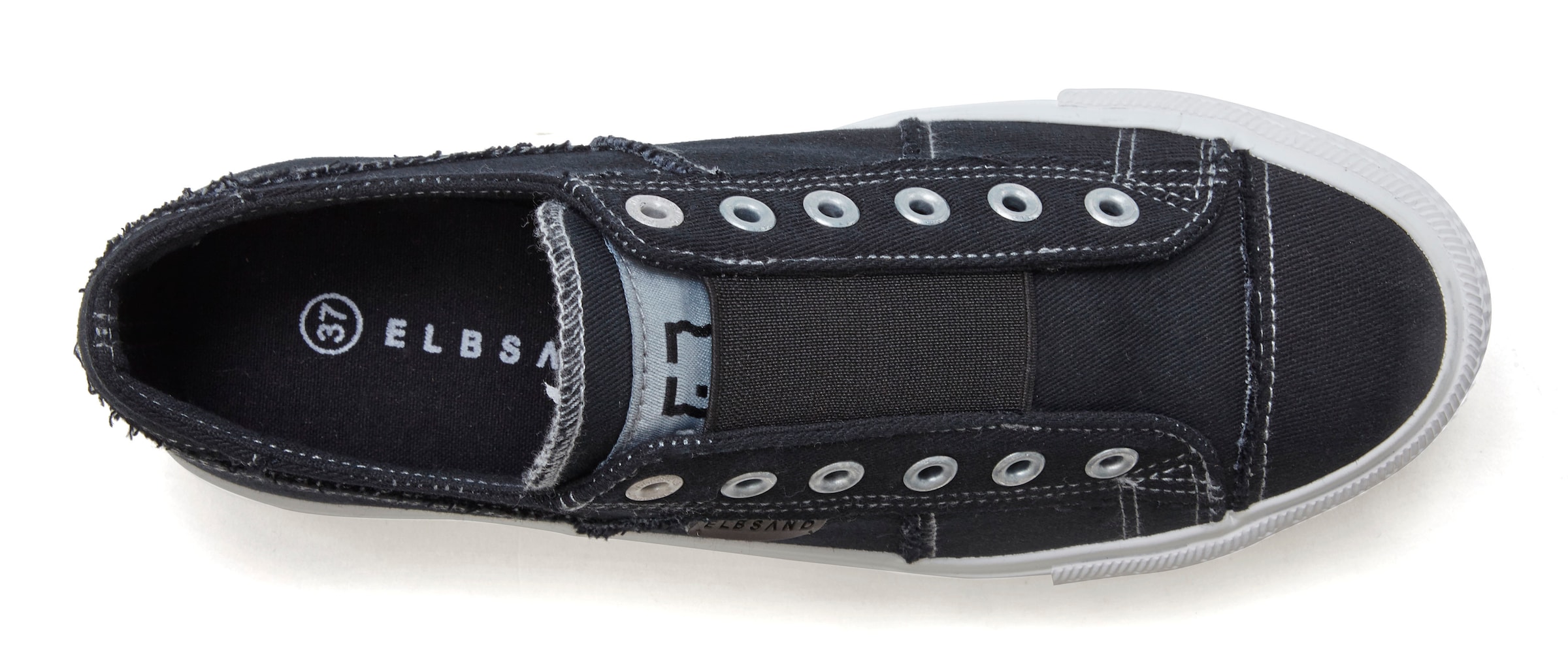 Teniși de la Elbsand pe negru