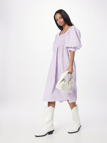 A-VIEW Obleka 'Cheri' | vijolična barva