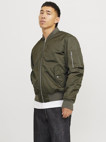 JACK & JONES - Chaqueta de entretiempo 'JJOcean' en verde: frente