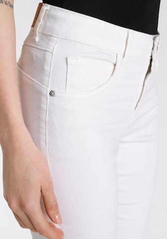 KangaROOS Slim fit Jeans in White