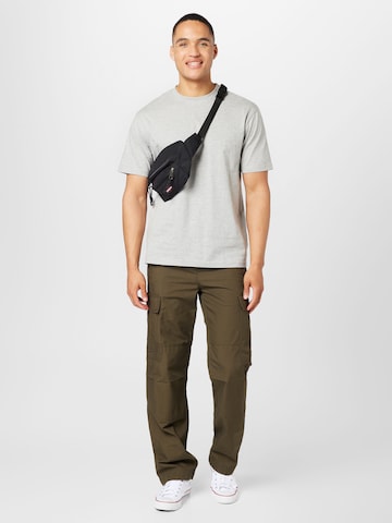 Regular Pantalon cargo Carhartt WIP en vert