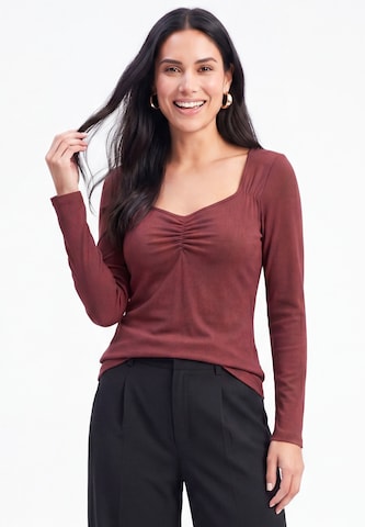 usha BLACK LABEL - Blusa en rojo: frente