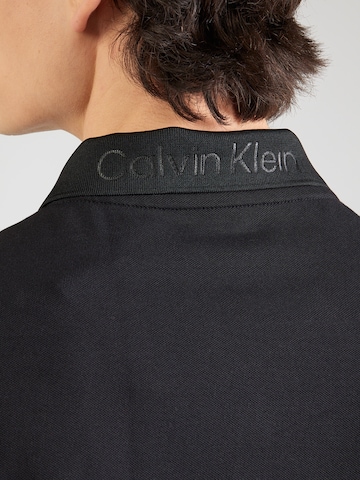 Calvin Klein Regular fit Póló - fekete