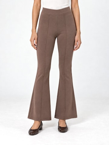 Lady Bersan Trousers 'Jogginghose' in Brown: front