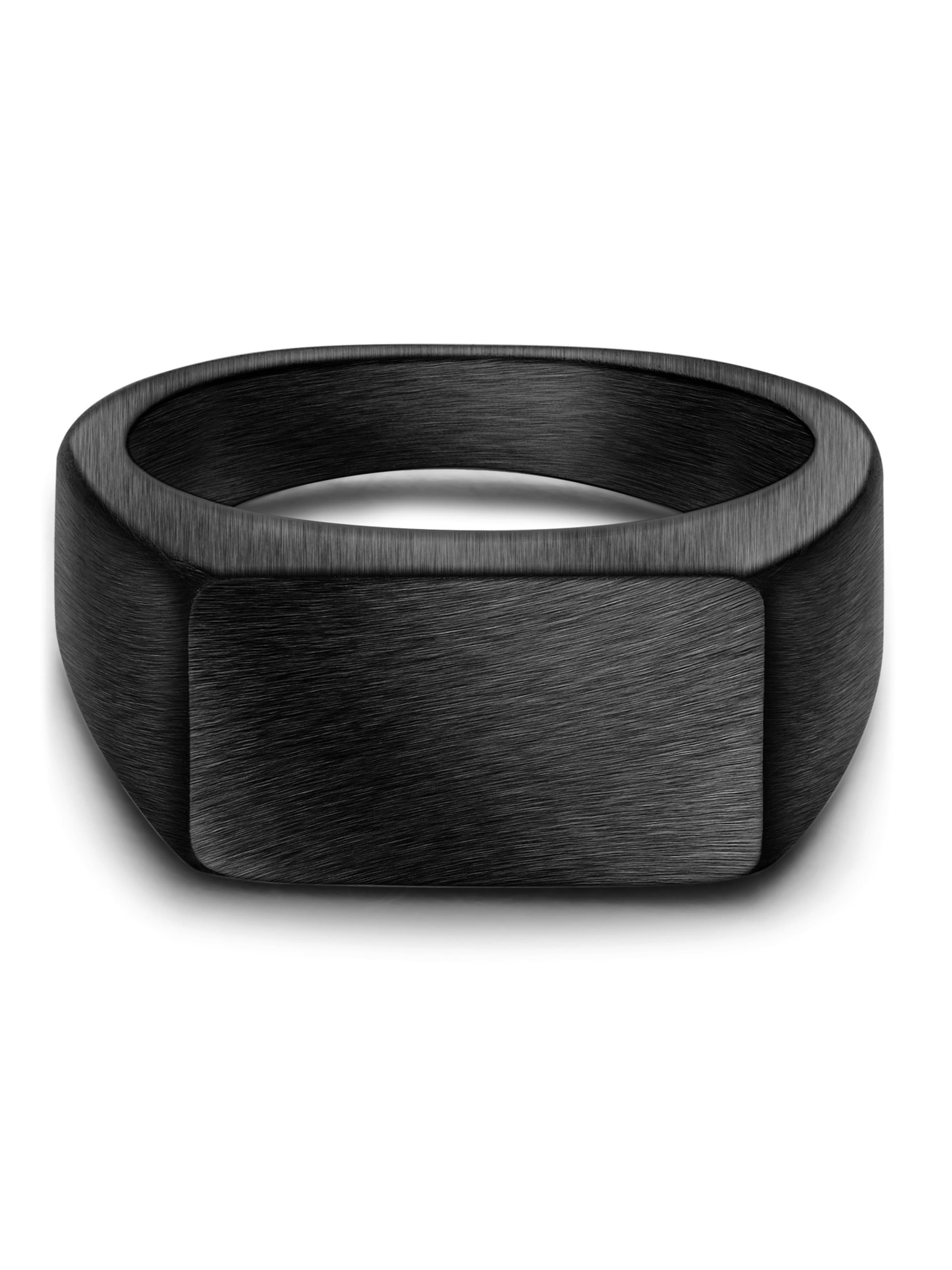 True Rebels Ring in Zwart: voorkant