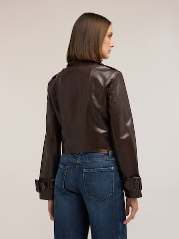 MOTIVI Tussenjas in Rood