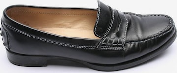 Tod's Flats & Loafers in 37 in Black: front