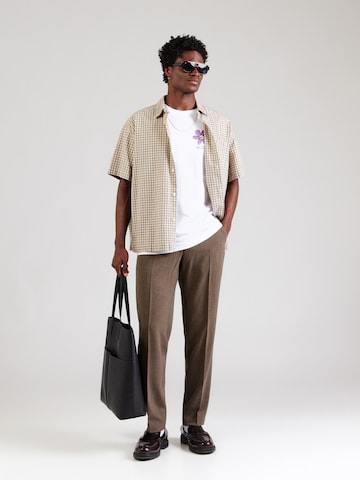 Les Deux - Camiseta 'Flower Basket' en blanco