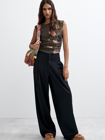 Desigual - Pierna ancha Pantalón plisado en negro