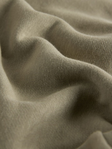 The Set Set in Grün