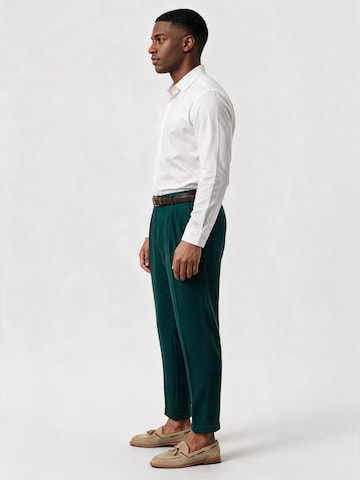 Antioch - Tapered Pantalón plisado en verde