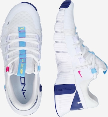 NIKE Спортни обувки 'Metcon 5' в бяло