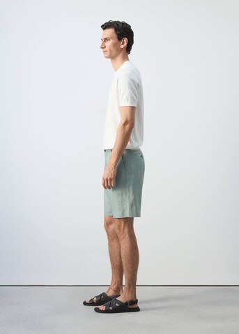 MANGO MAN Regular Shorts 'Carp' in Grün