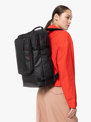 EASTPAK Nahrbtnik 'Tecum L' | črna barva