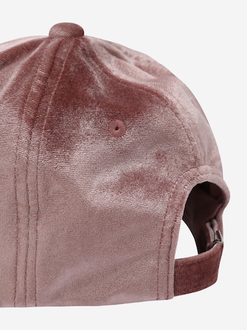 EA7 Emporio Armani Cap in Pink