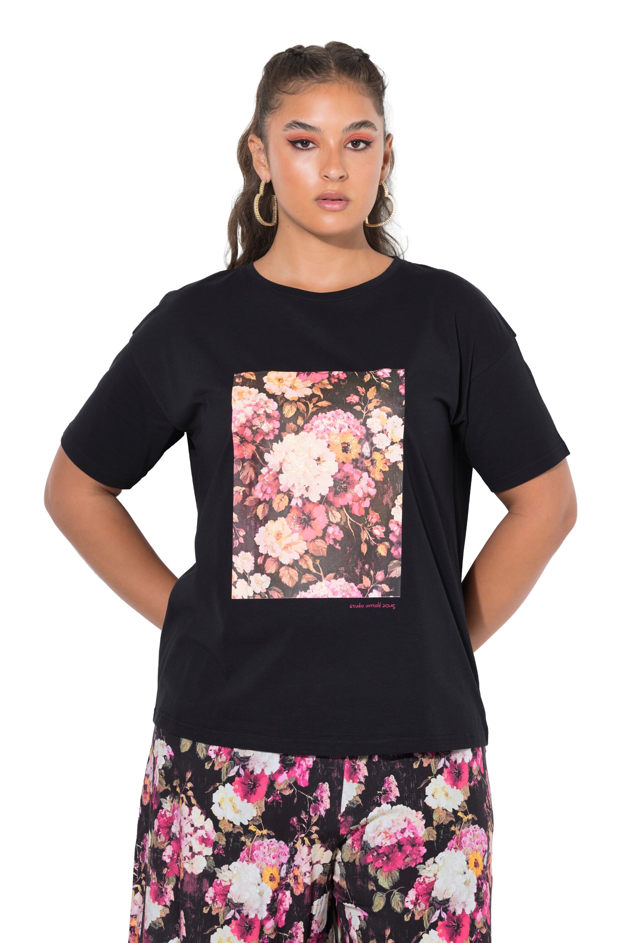 Studio Untold T-Shirt in Schwarz: Vorderseite