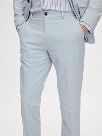 Coupe slim Pantalon à plis SELECTED HOMME en bleu