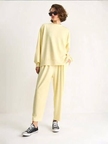 Tuta da jogging di Bianco Lucci in giallo