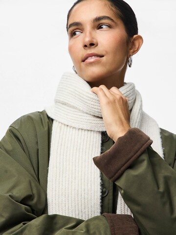 Écharpe 'PCMilla' PIECES en blanc