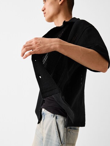 Bershka Comfort fit Button Up Shirt in Black