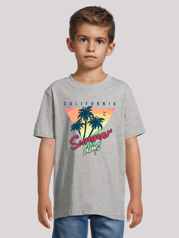 T-Shirt 'California Palmen Retro' F4NT4STIC en gris : devant