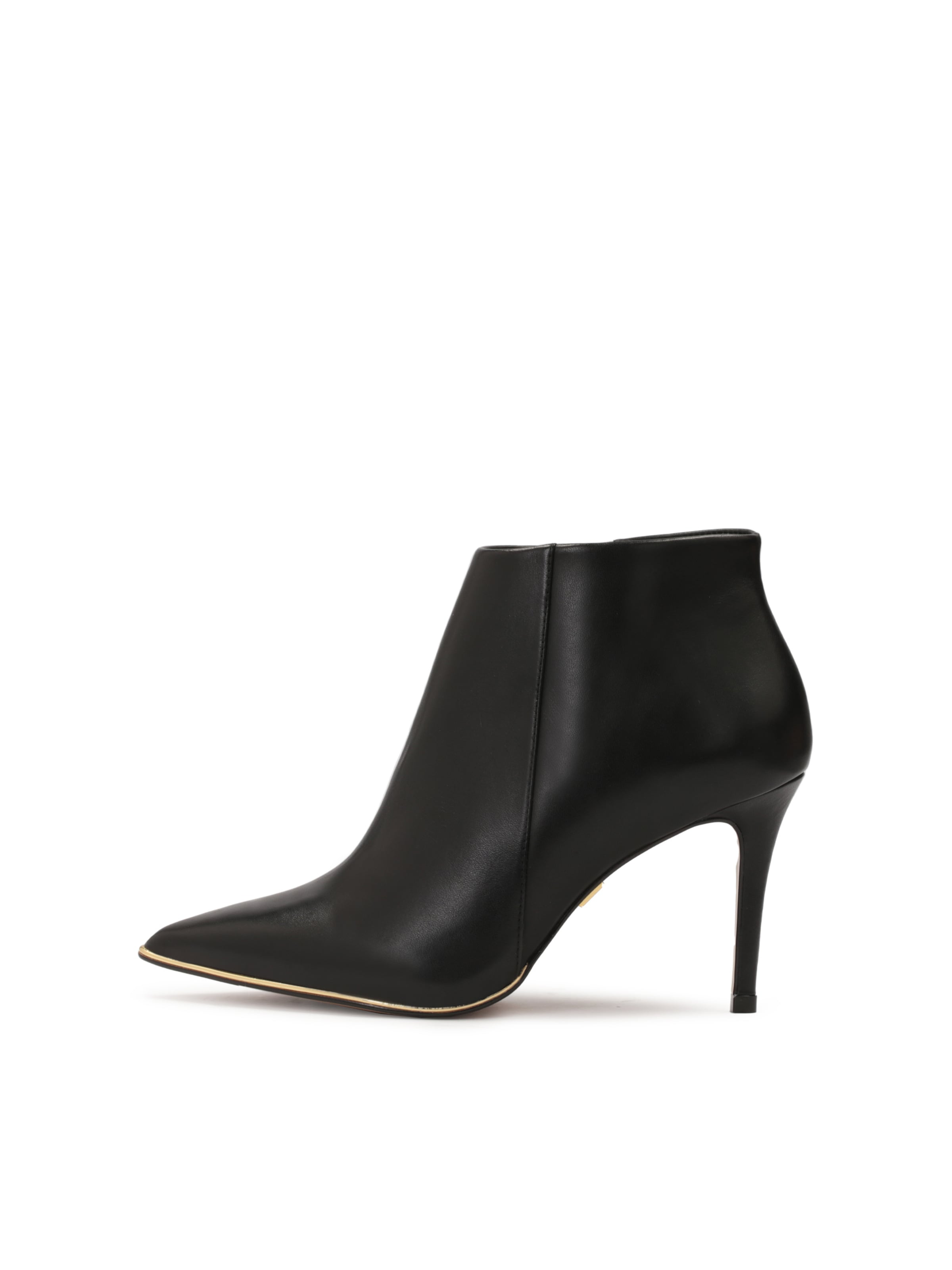 Kazar Stiefelette in Schwarz: Vorderseite