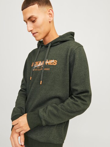 Sweat-shirt 'JJAlvis' JACK & JONES en vert
