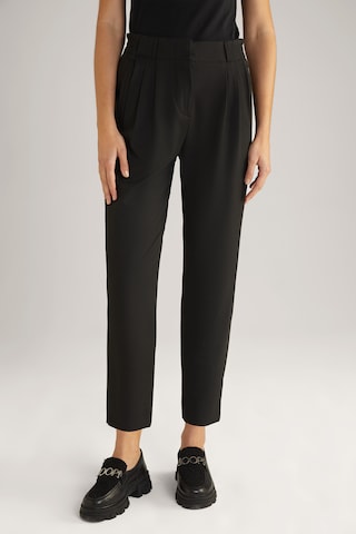 JOOP! Loose fit Pleat-Front Pants in Black: front