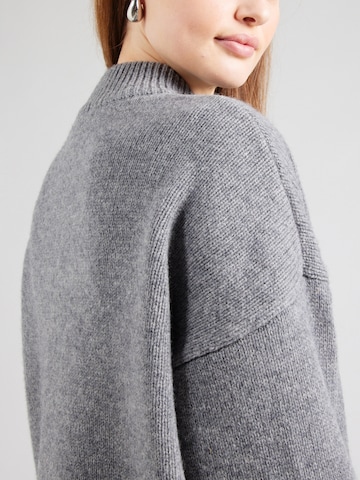 Pull-over TOPSHOP en gris