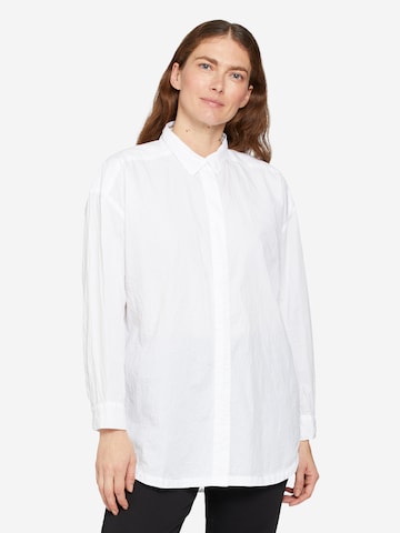 Masai Blouse in White: front
