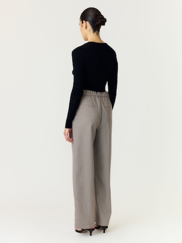 Wide Leg Pantalon à plis 'YASChekka' YAS en noir