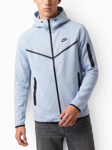 Nike Sportswear Jacke in Blau: Vorderseite