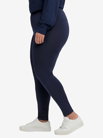 SHEEGO Skinny Sportbroek in Blauw