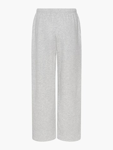cfab (formerly creamy fabrics) - Pierna ancha Pantalón 'Everyday Relaxed Fit Straight Pants' en gris