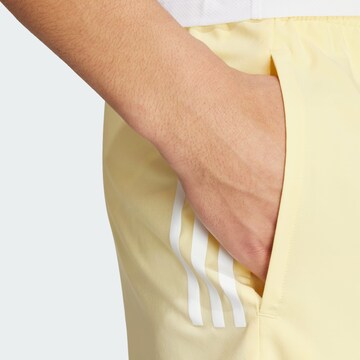 Regular Pantalon de sport 'Own The Run' ADIDAS PERFORMANCE en jaune