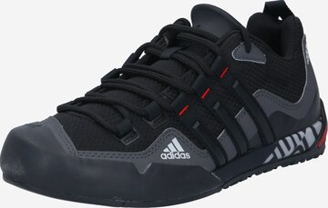 ADIDAS TERREX Ниски обувки 'Swift Solo' в сиво: отпред