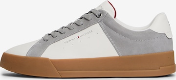 TOMMY HILFIGER Sneaker in Grau: Vorderseite