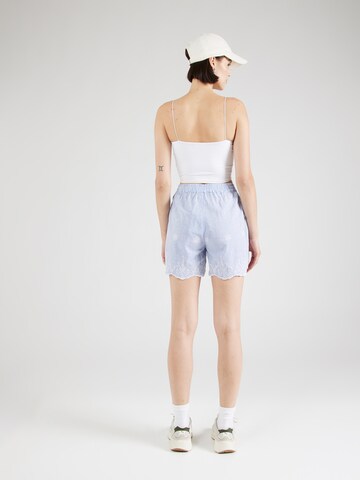 Regular Pantalon PIECES en bleu