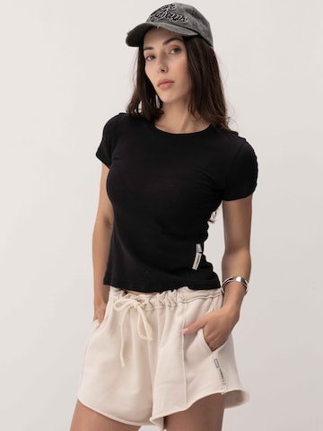 FEMSSY Shirt 'PURE'‌‌‌‌‌ in Schwarz