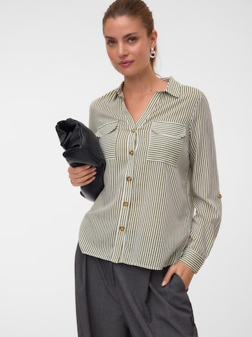 VERO MODA - Blusa 'VMBUMPY' en verde: frente