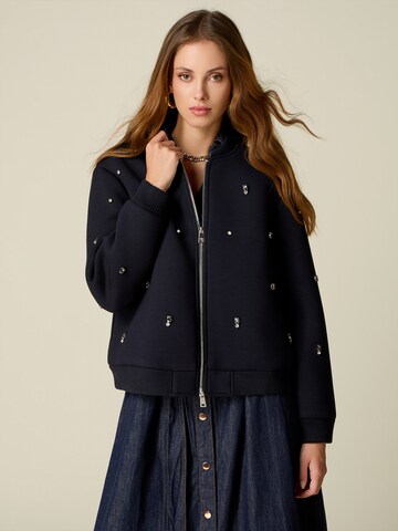 Giacca di mezza stagione di oltre in blu