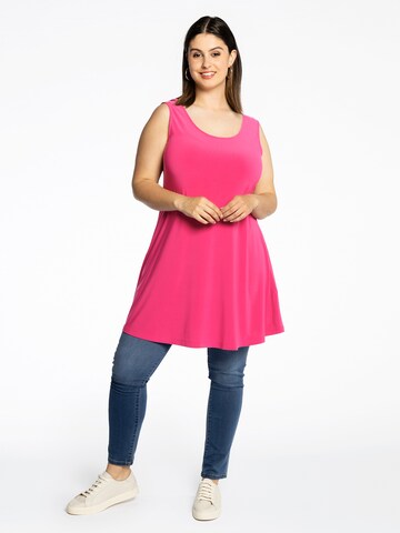 Yoek Top in Pink