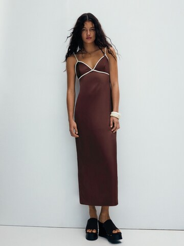 Bershka Mekko värissä ruskea