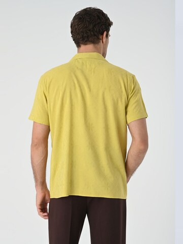 Antioch Regular fit Ing - sárga