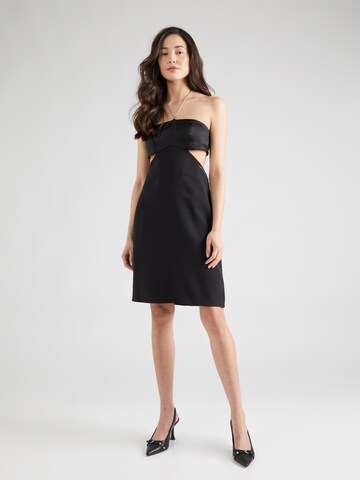 Robe de cocktail Calvin Klein Jeans en noir : devant