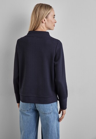 STREET ONE Sweatshirt in Blau