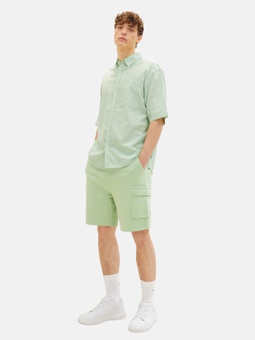 TOM TAILOR DENIM Comfort fit Koszula w kolorze zielony