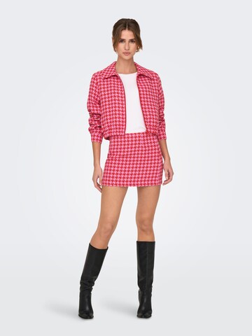 Veste mi-saison 'ONLKIMMIE' ONLY en rouge